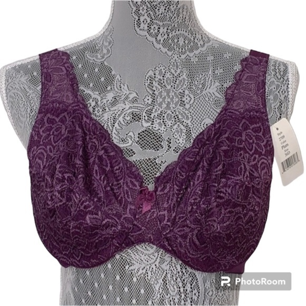 Elila purple/plum color lace underwire‎ bra.  Size 36D.  Adjustable straps.  New